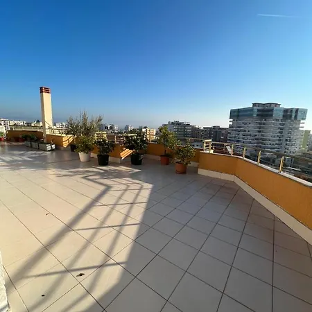Apartment Luxury Rooftop Apartament *